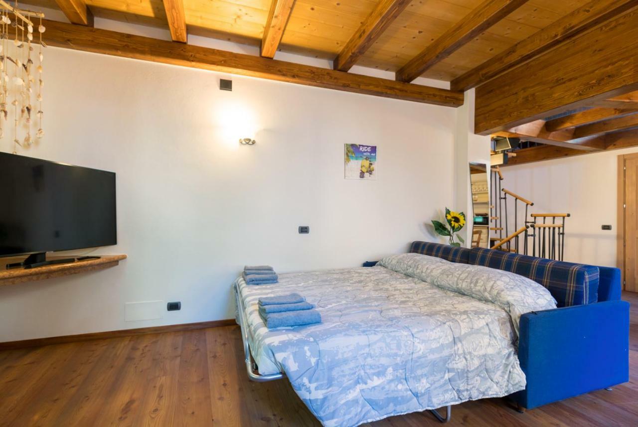 Il Castello Apartment Μαλτσεζίνε Εξωτερικό φωτογραφία